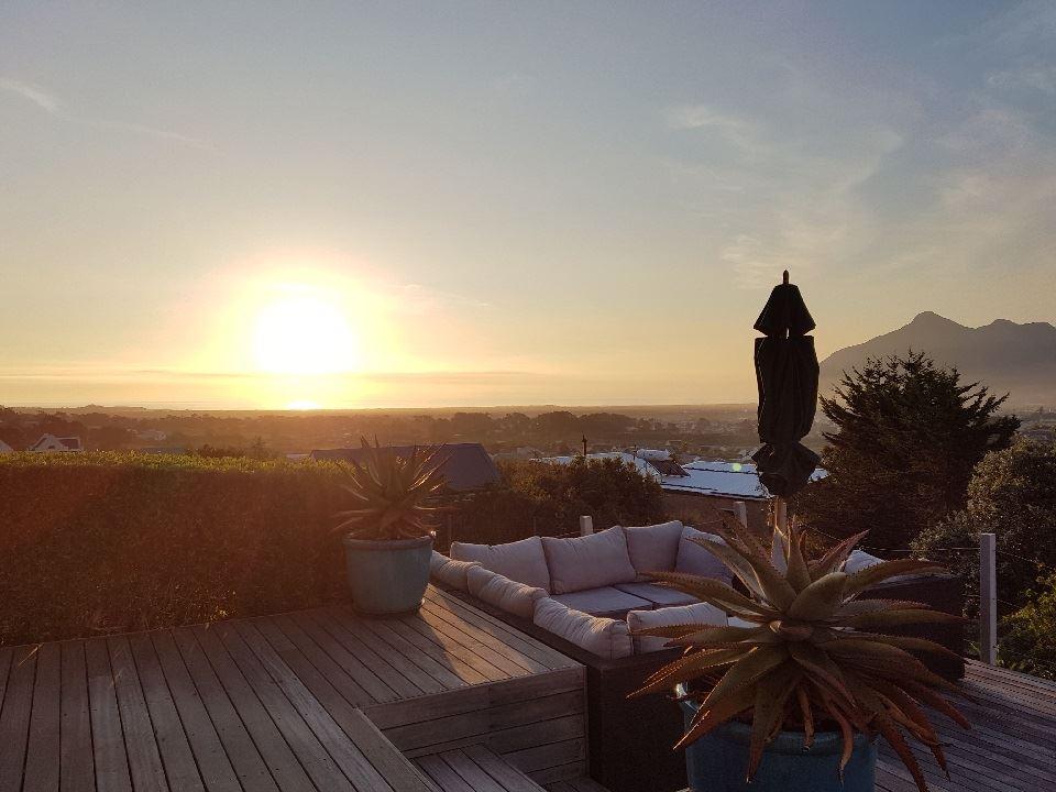 Aloe Cottage Fish Hoek | Capri Village Accommodation