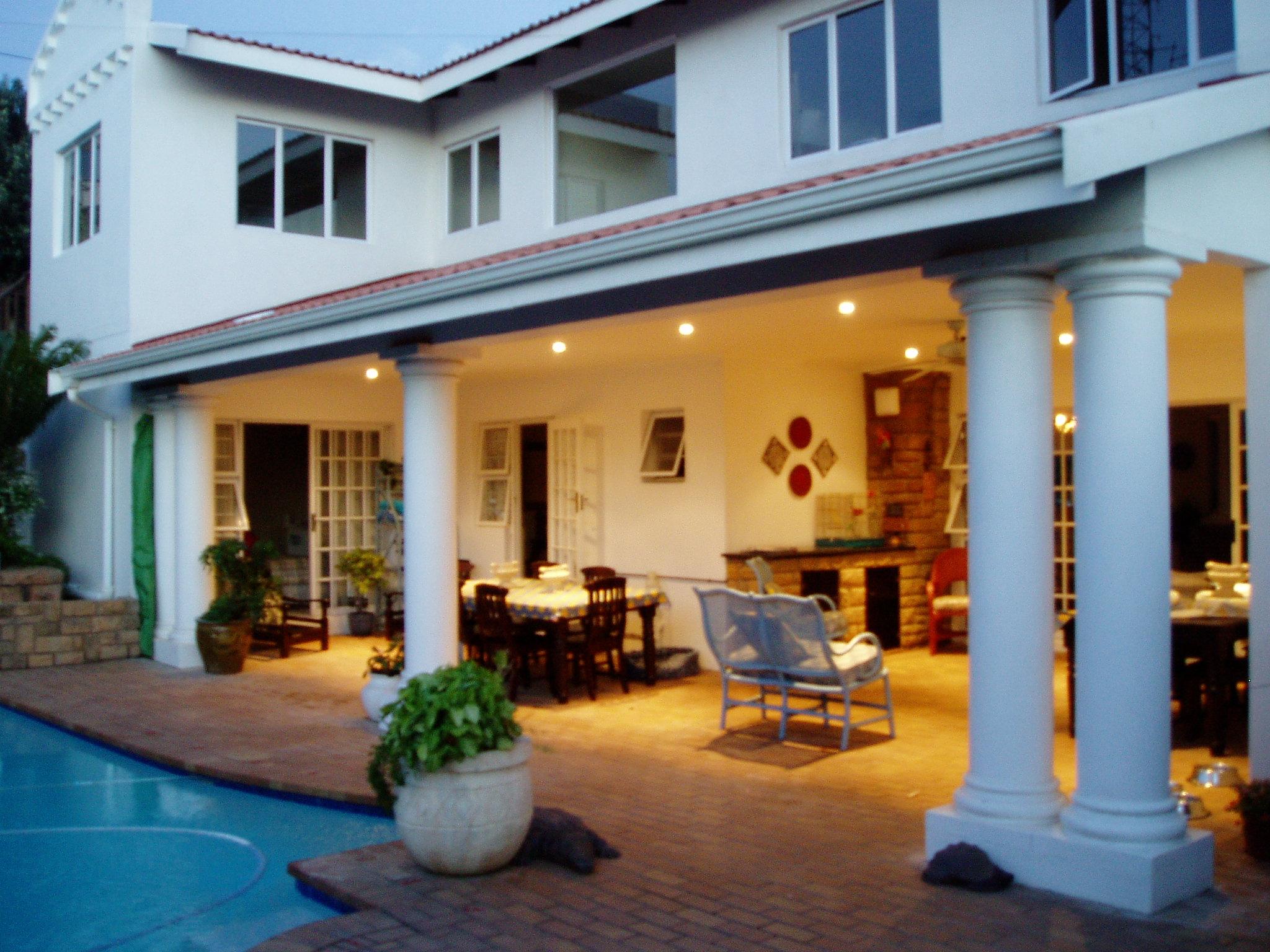 The White House | The Bluff Accommodation