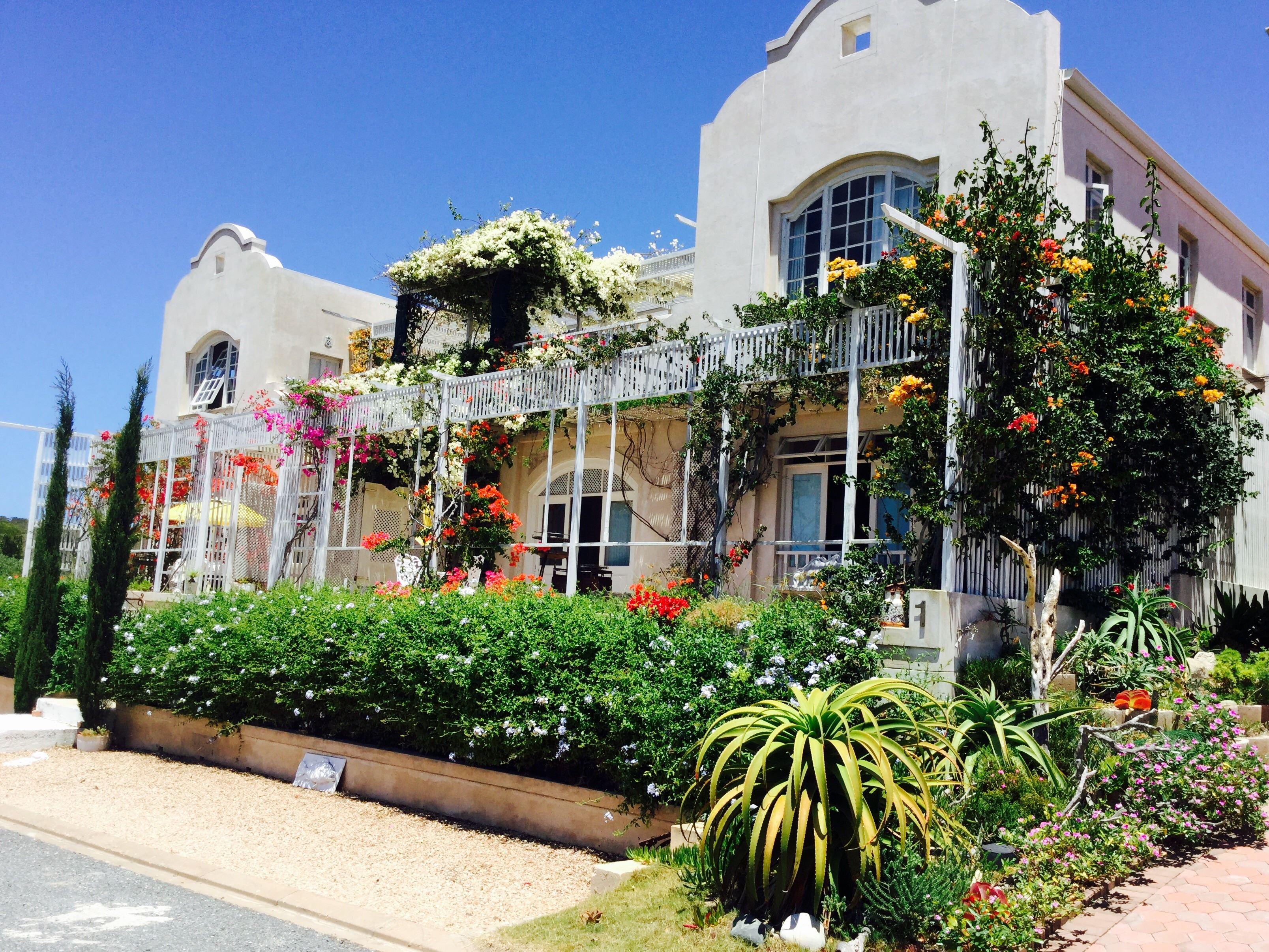 Charlotte House | Accommodation Stilbaai