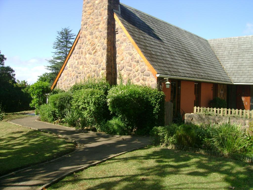 Phezulu Safari Park | Bothas Hill Accommodation
