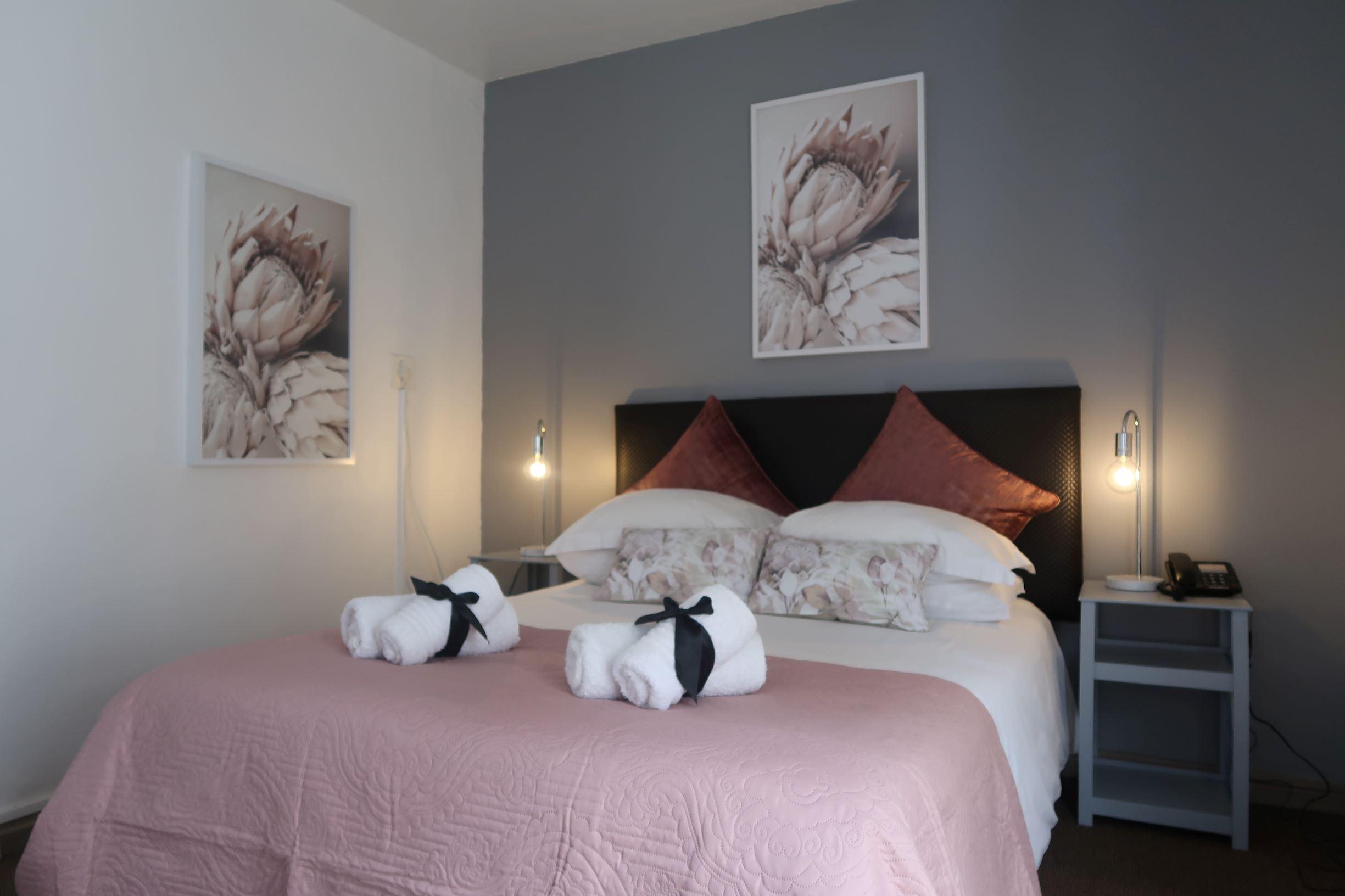 George Lodge International | Camphers Drift Accommodation