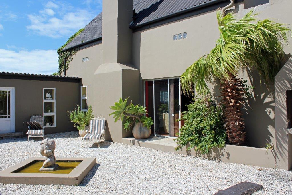 Cactus Lodge | Bettys Bay Self-catering