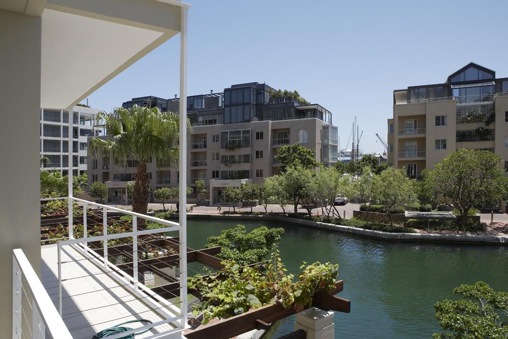 102 Ellesmere | V & A Waterfront Accommodation