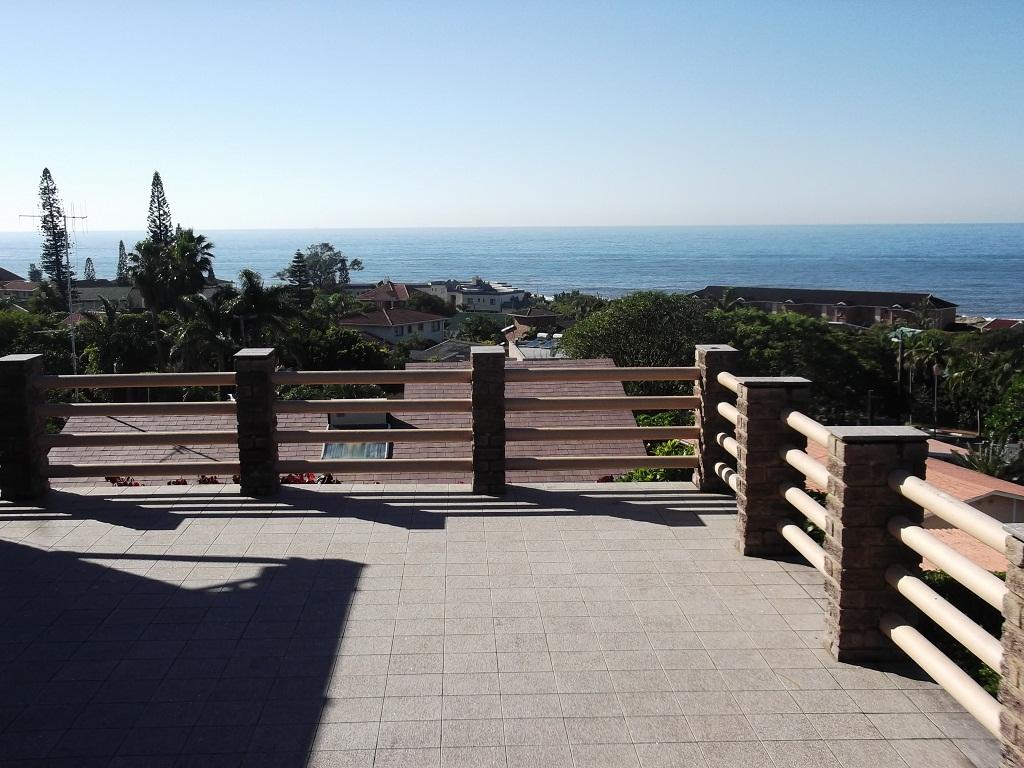 Great Outlook House and Flat | Accommodation Uvongo Beach