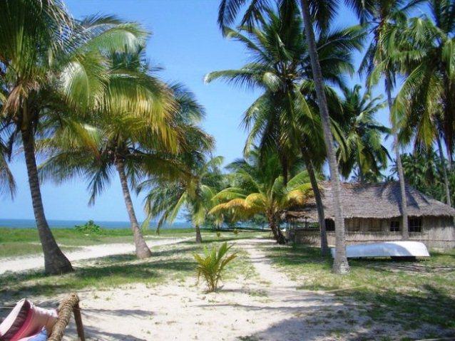 Emayani Beach Lodge | Pangani Lodges