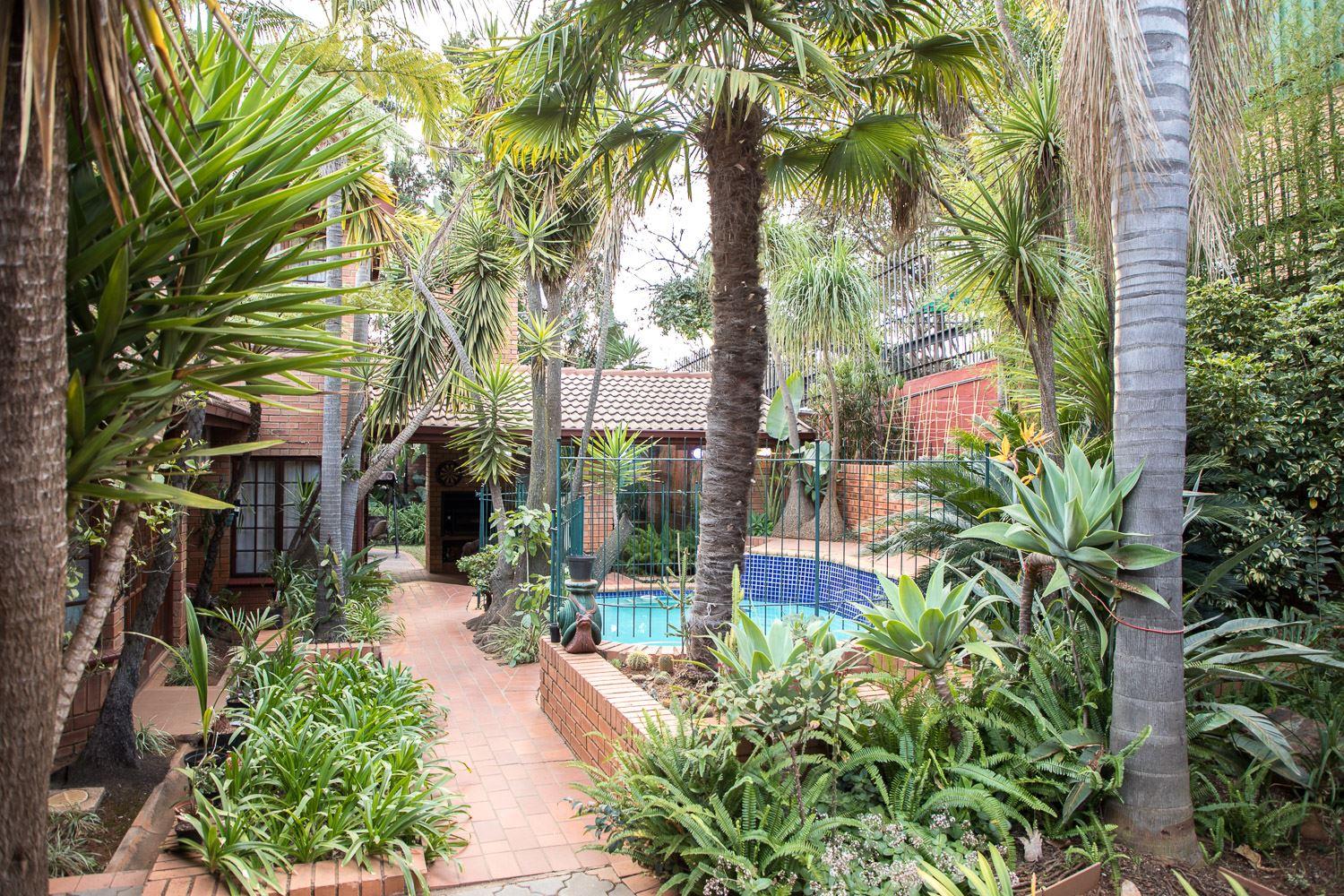 Ula Guest House | Accommodation Faerie Glen