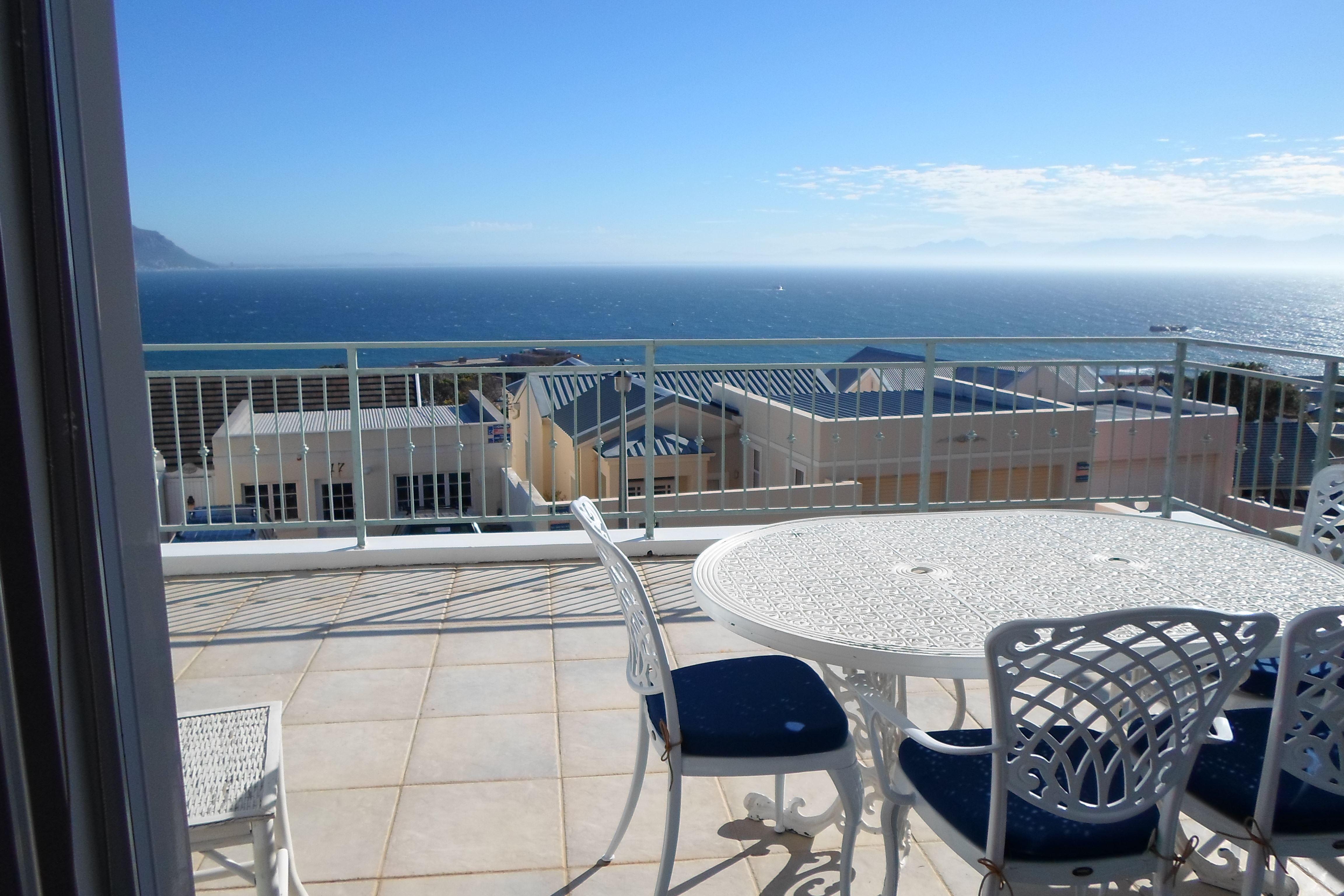 Lighthouse Apartments | Cape Peninsula Specials