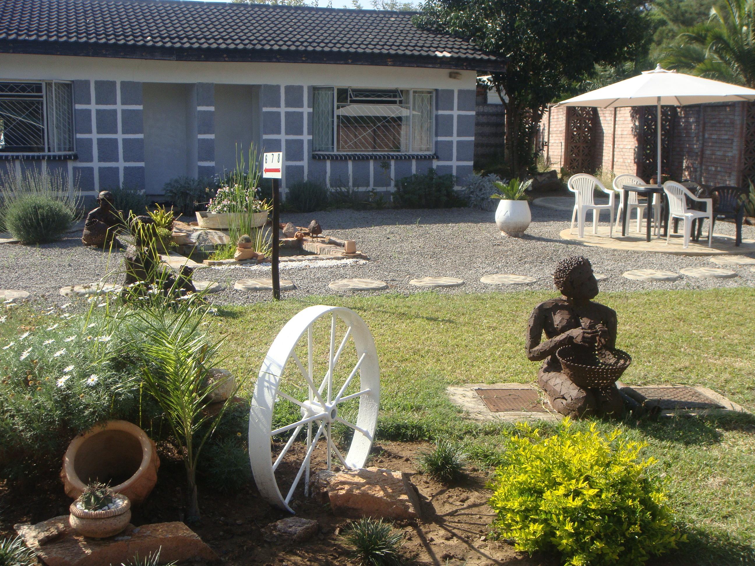 Tshulu Tsha Nabe Lodge | Bulawayo Accommodation