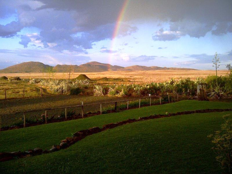 Colesberg Specials Accommodation. Explore Colesberg Specials's Charming Holiday Homes.