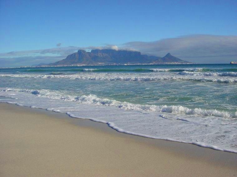 Bloubergstrand Accommodation