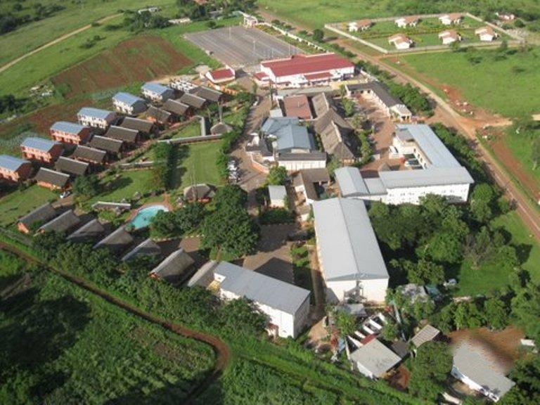 Esibayeni Lodge | Accommodation Matsapha
