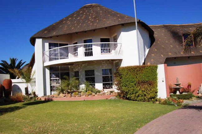 Thatchville Guesthouse | Welkom Accommodation