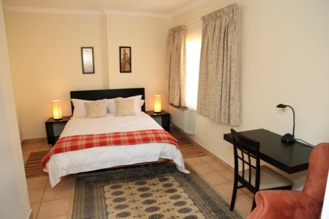 Four Trees Guesthouse | Book Your Dream Self-Catering or Bed and ...