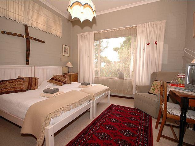 Haus Enzian | Accommodation Brackenfell