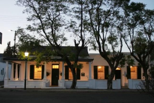 De Kothuize 16 Parsonage Street | Graaff-Reinet Accommodation