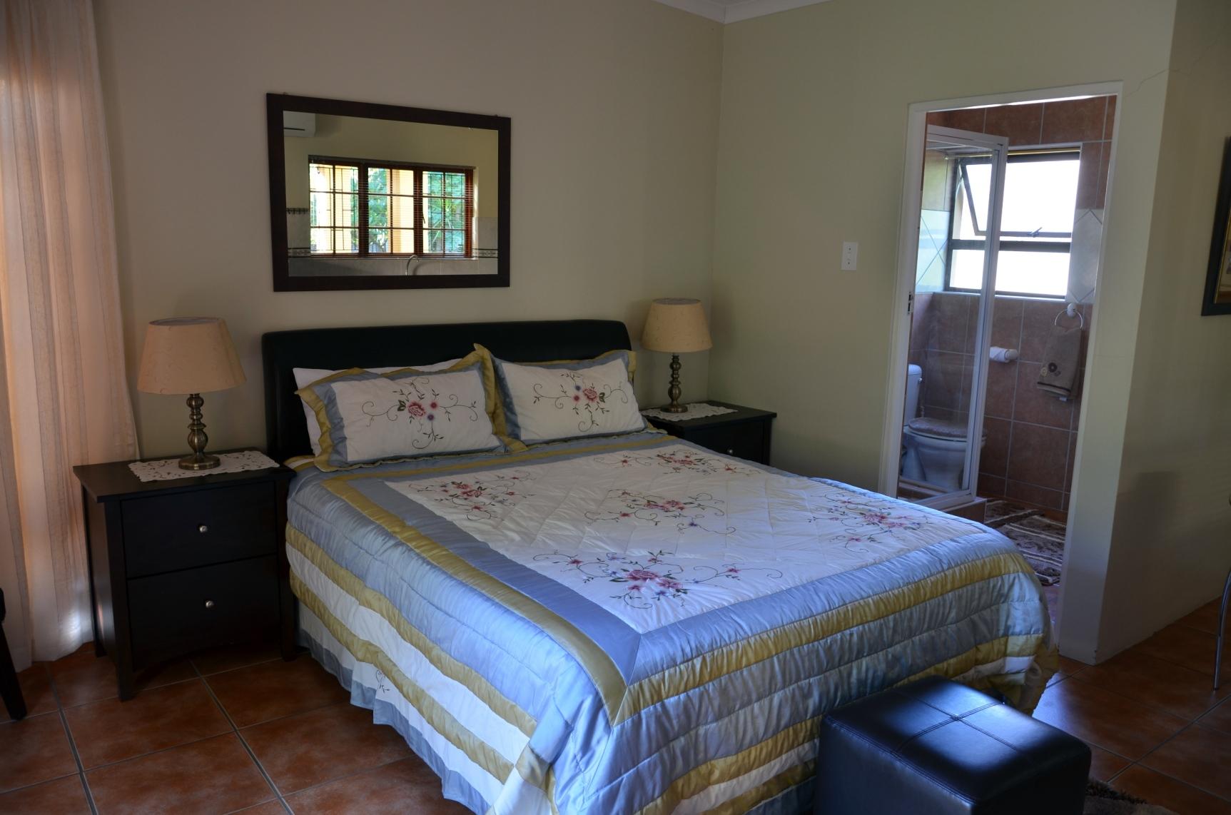 Rose Petals | Vincent Accommodation