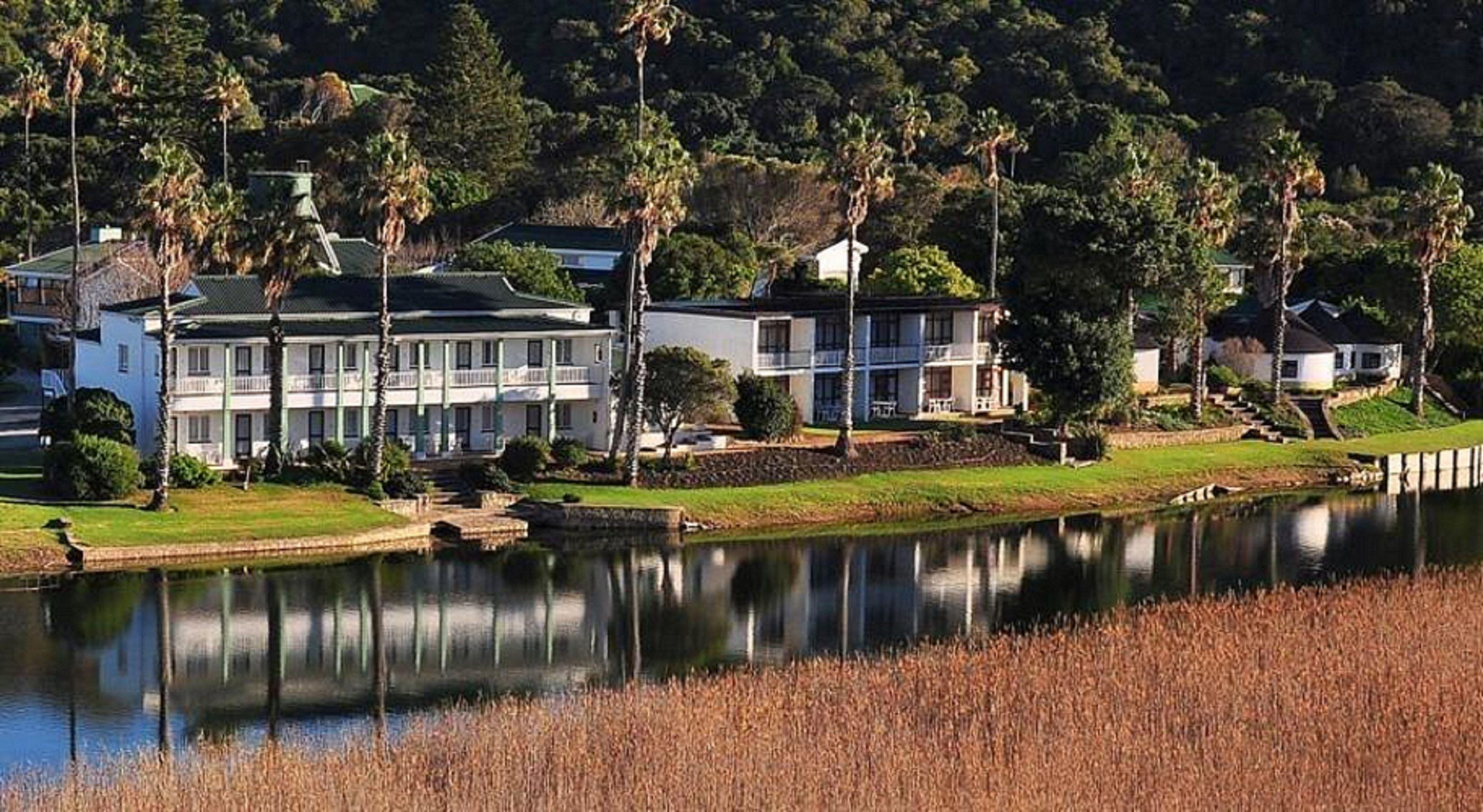 Fairy Knowe Hotel | Accommodation Wilderness