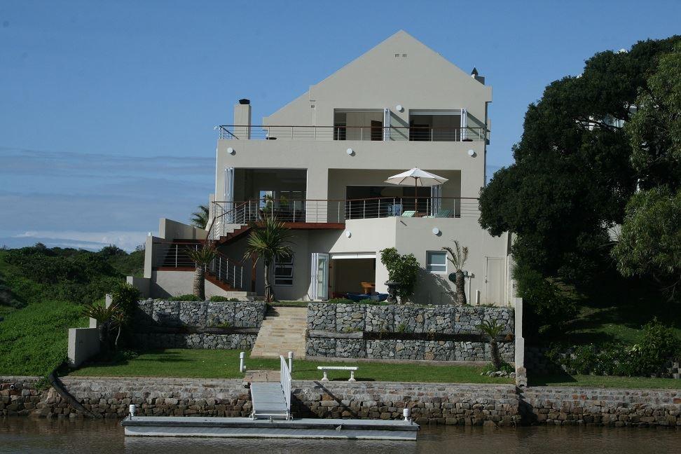 Kowie Blue Holiday House | Port Alfred Accommodation
