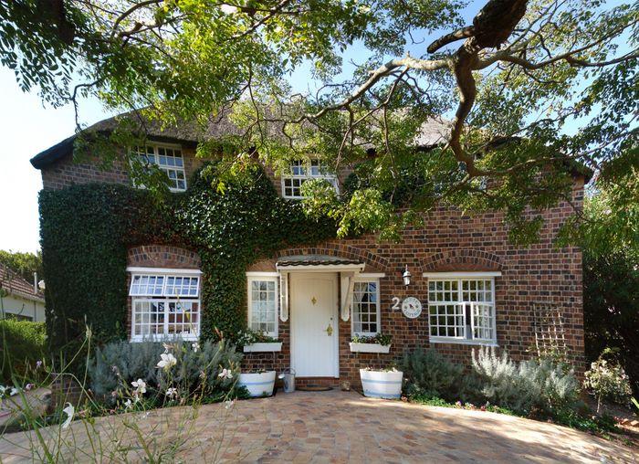 Acute Cottage | Pinelands Self-catering