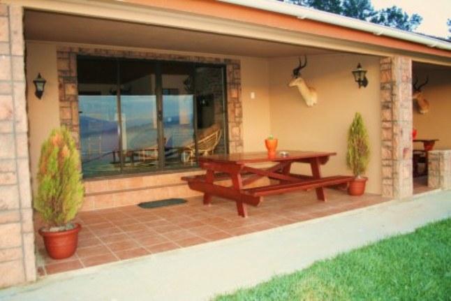 Carros Guest House and Game Farm | Stutterheim Accommodation