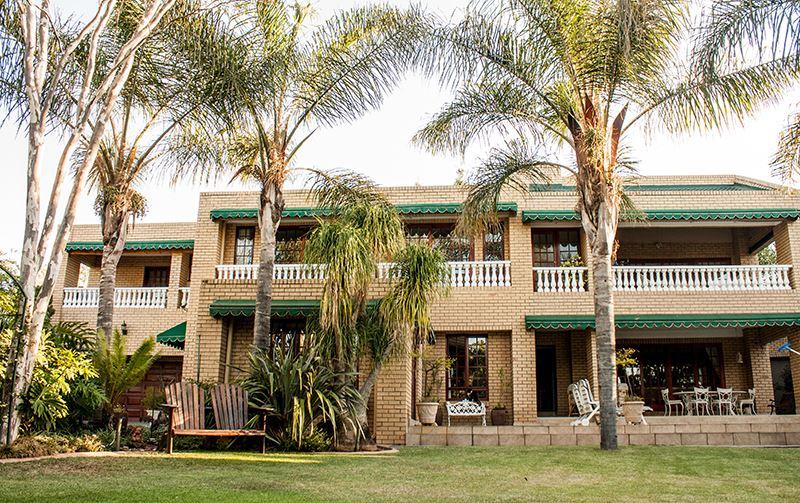 Shrubland Rose | Sandton Self-catering