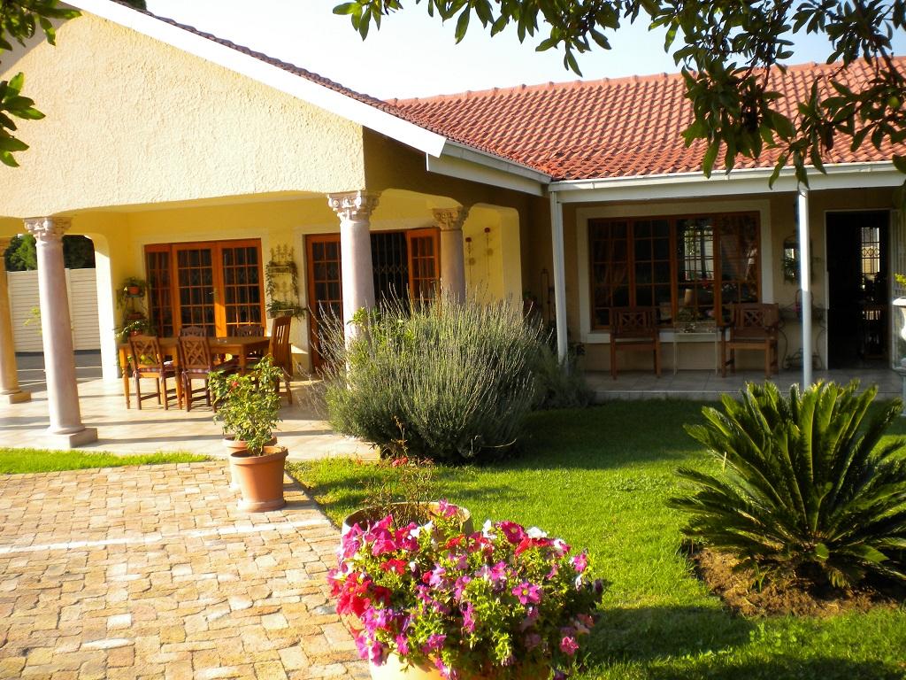The Prince & the Pauper Guest House | Self-catering Brackenhurst