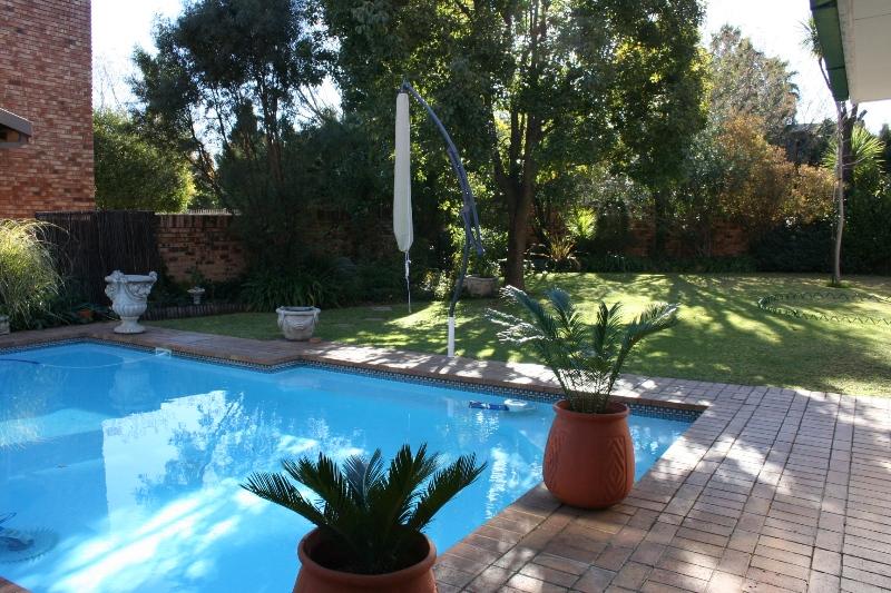Vaal River Guest House Budget Deals and Offers Book Now!