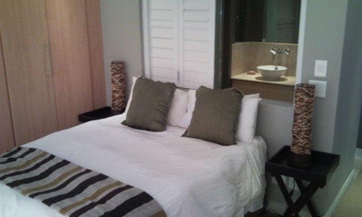 Afrika Sun Suites: Papa G's Accommodation | Accommodation Sandhurst