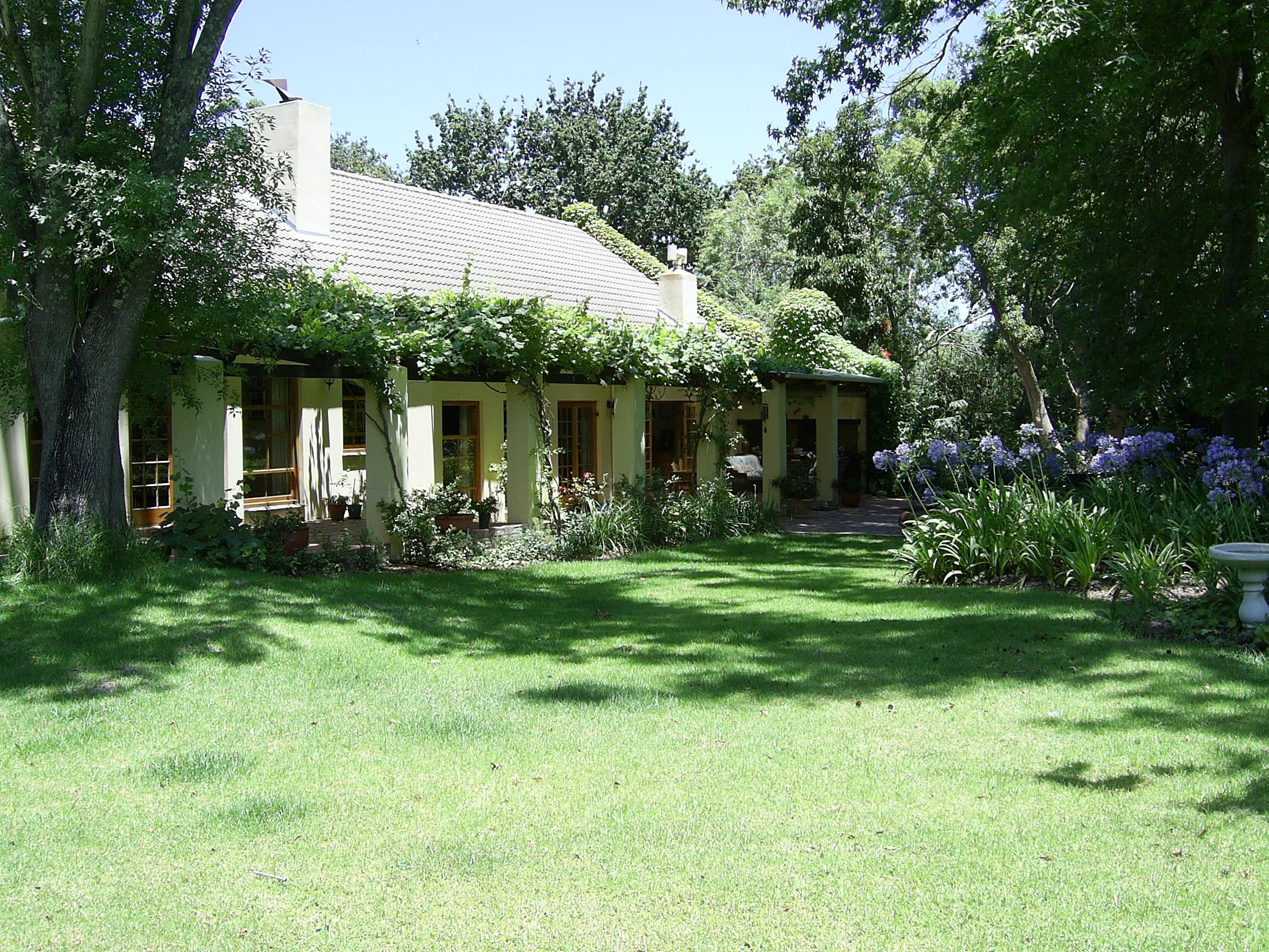 Languedoc Farm | Stellenbosch Accommodation