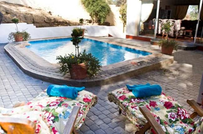 Hotel Pension Casa Africana | Accommodation Windhoek