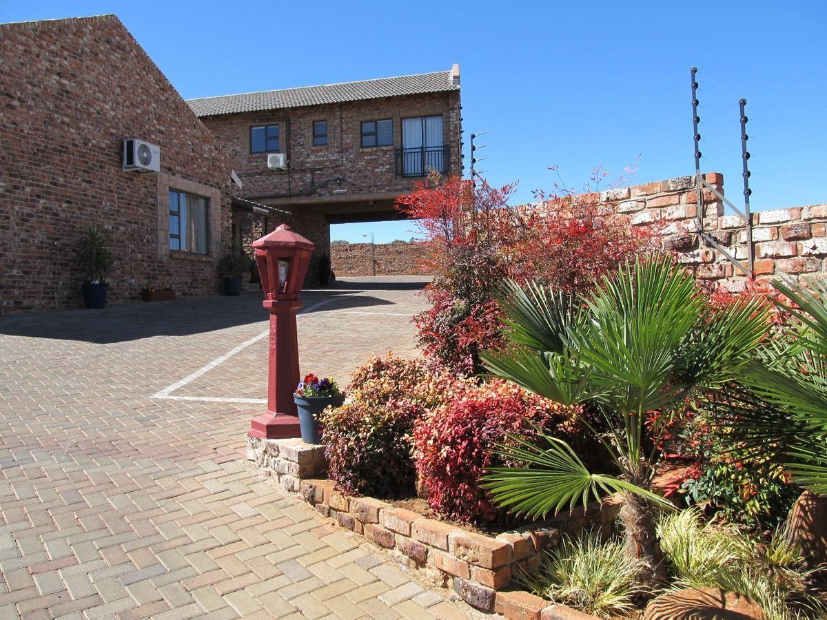 Tsessebe Guest House | Accommodation Langenhoven Park