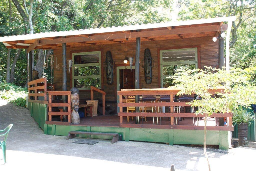 The Schack | Rennies Beach Accommodation