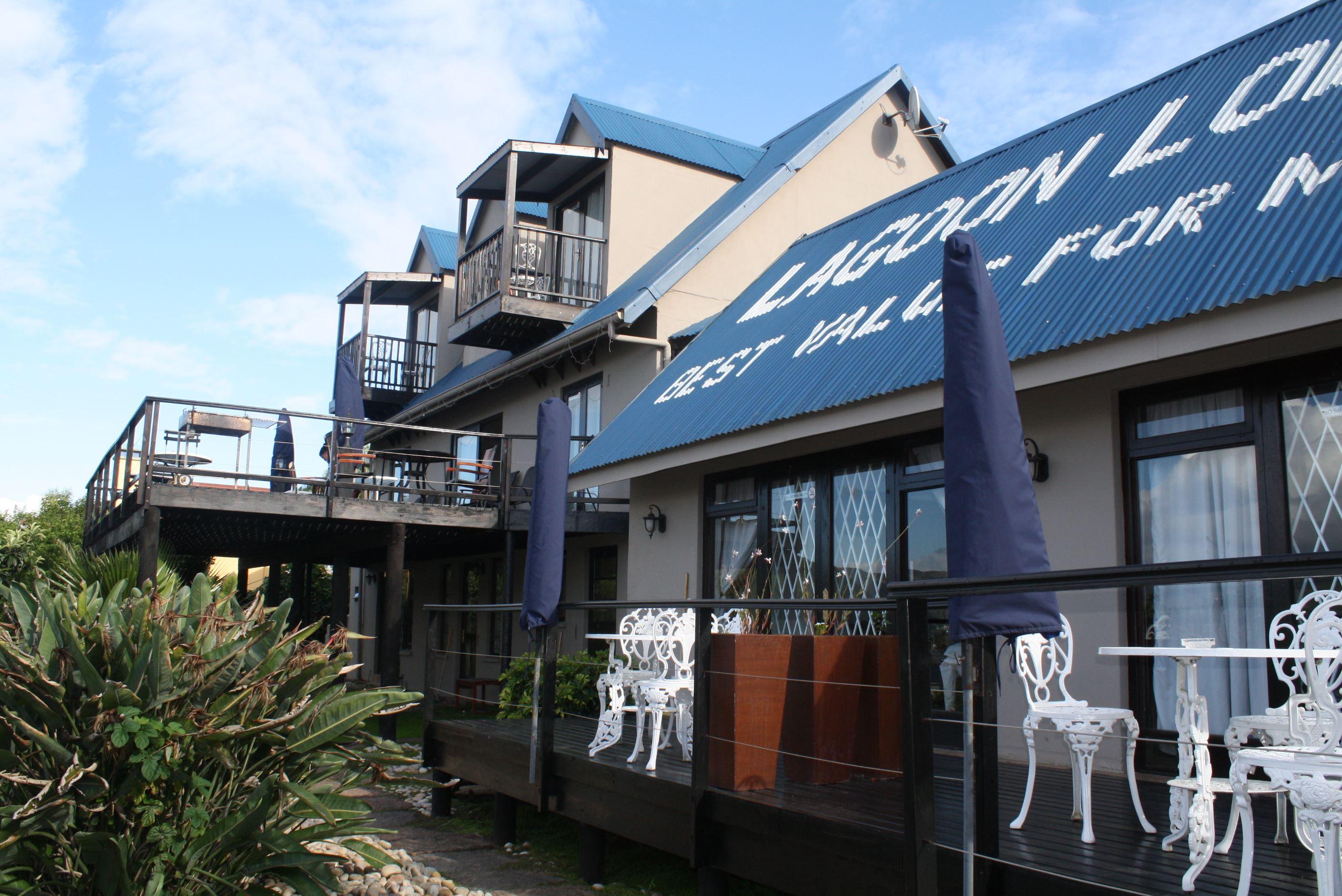 Lagoon Lodge | Accommodation Paradise
