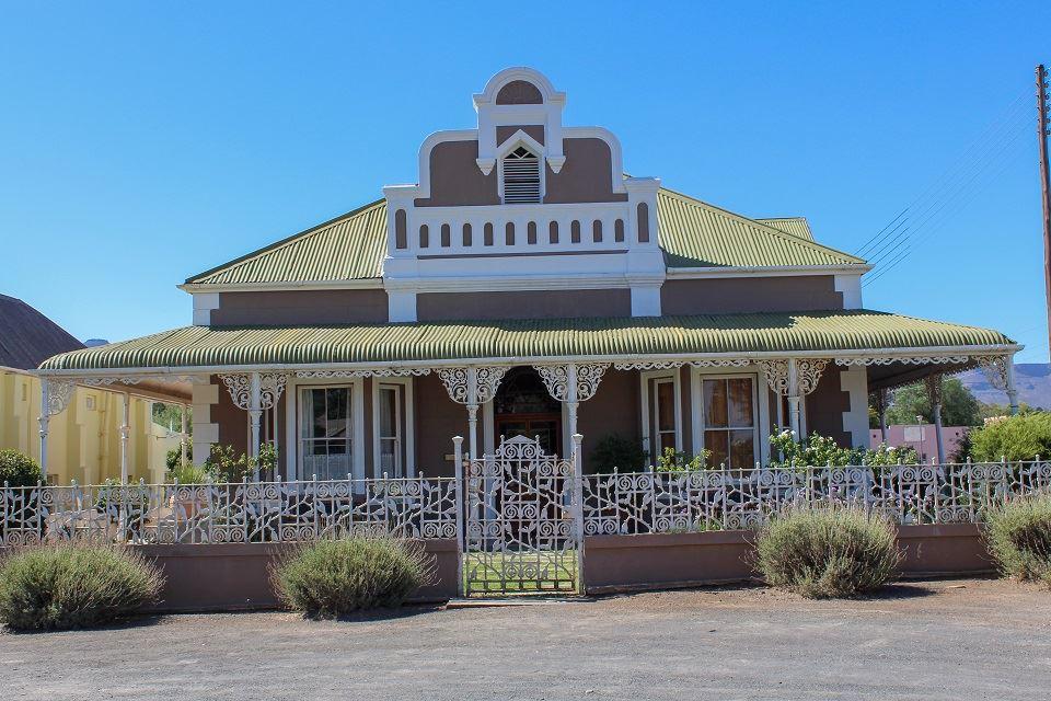 Carmel Villa | Calvinia Accommodation