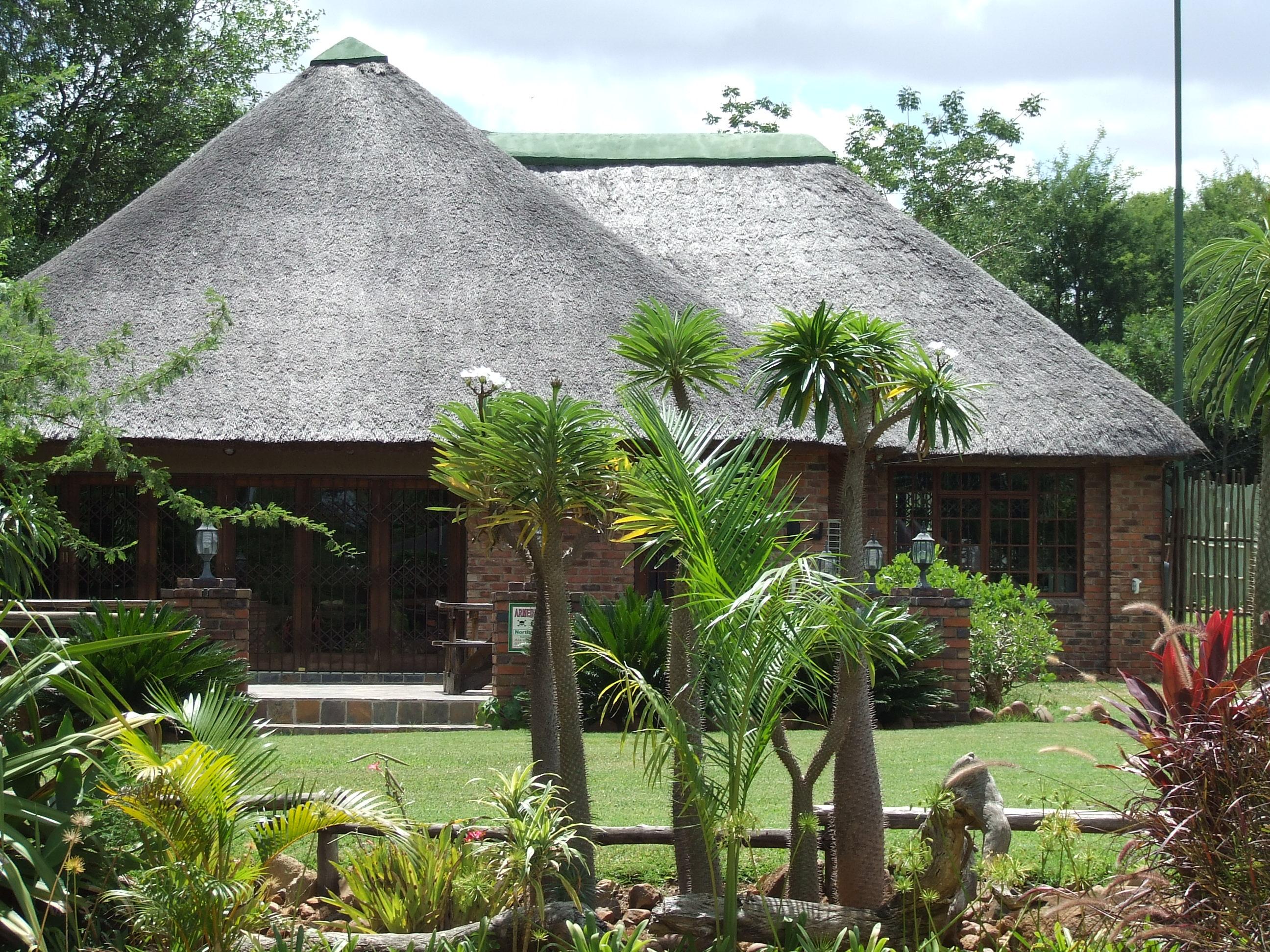 Lukafrica Riverside Chalets & Safaris