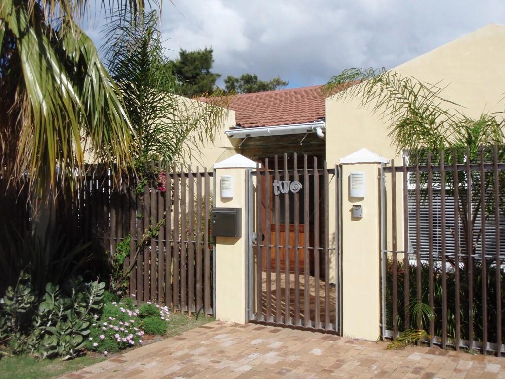 Kasanama Guest House | Edgemead Specials