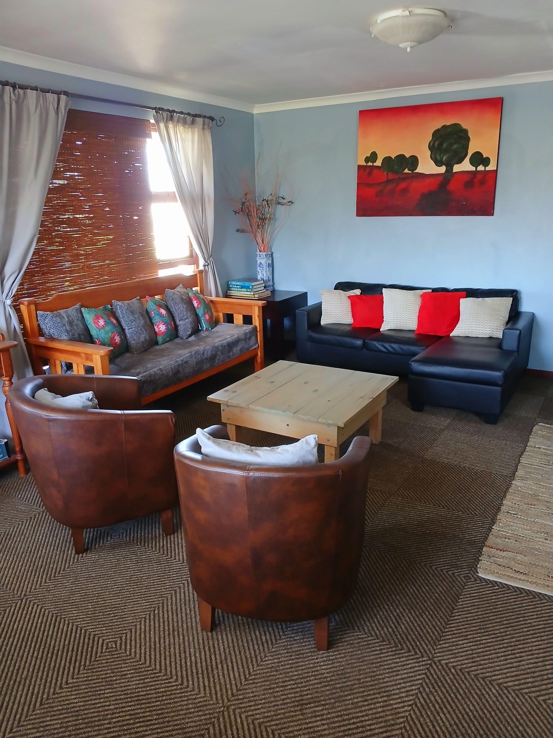 Leeward Lodge | Van Riebeeckstrand Accommodation