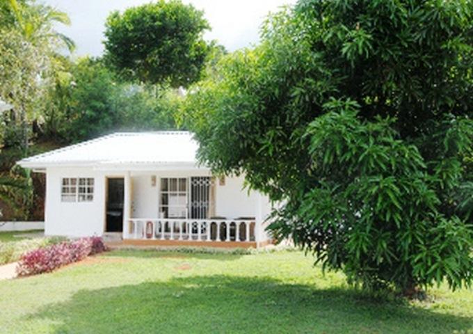 Au Cap Self-catering | Anse Aux Pins Resorts