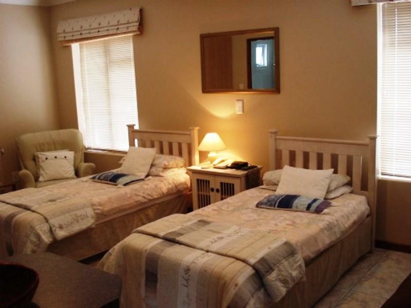 Figaro Sunset Lodge | Accommodation Constantia
