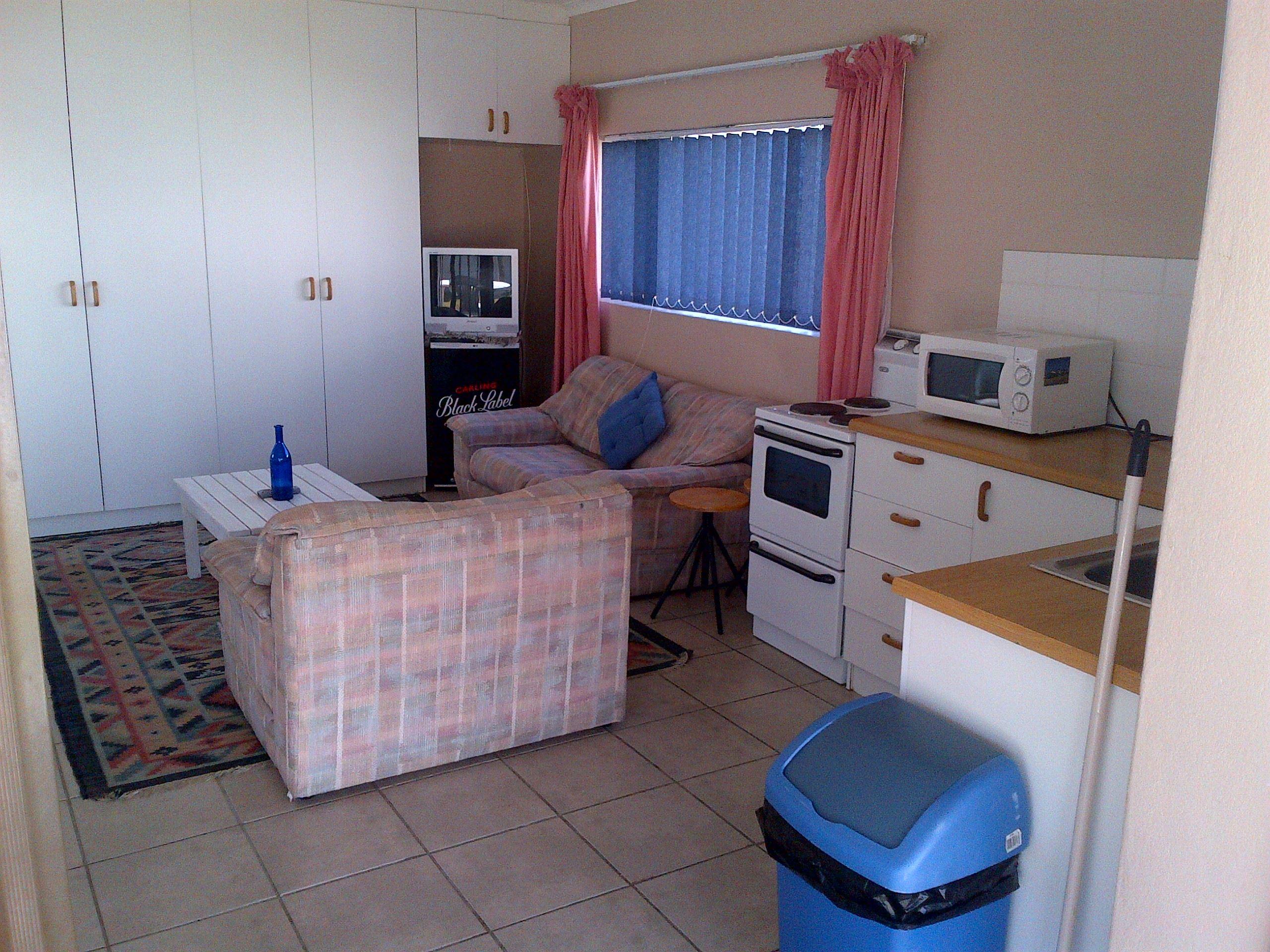 Gansbaai Lodge and Backpackers Secure Your Holiday, SelfCatering, or
