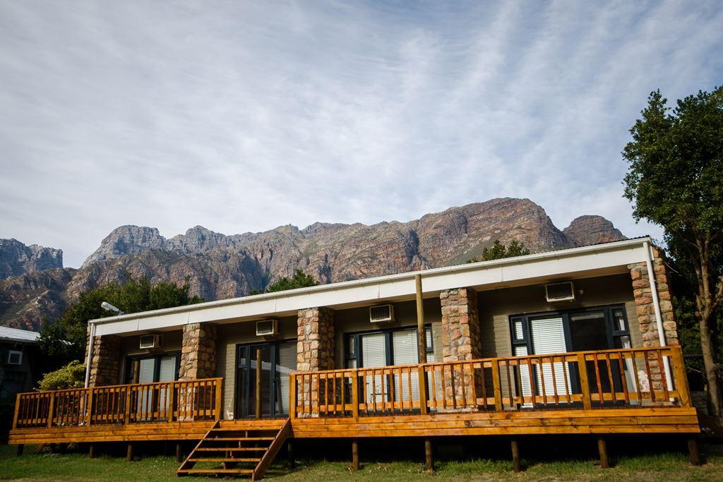 Du Kloof Lodge | Du Toitskloof Accommodation
