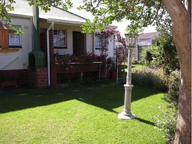 Oak Cottage | Estcourt Hotels