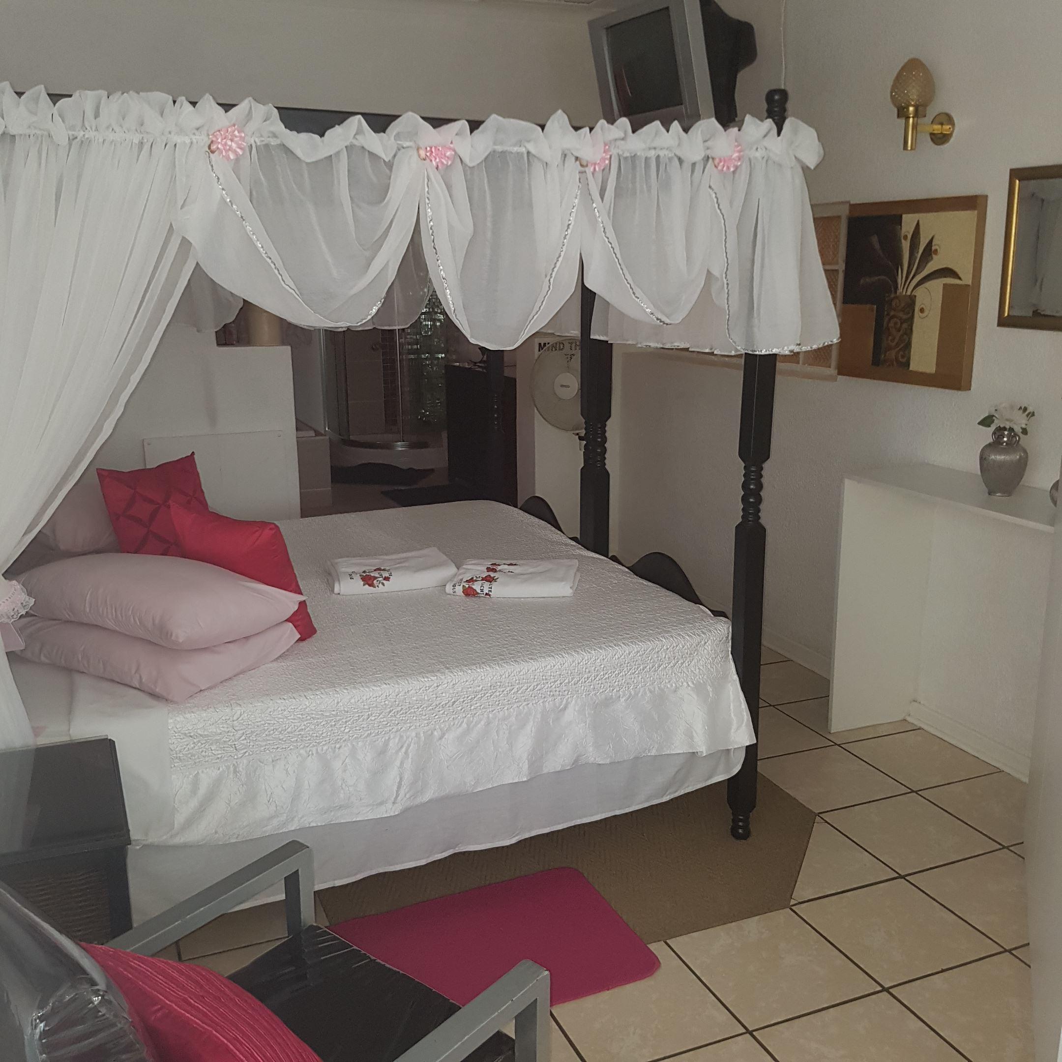Gute Nacht Guesthouse | Krugersdorp Accommodation
