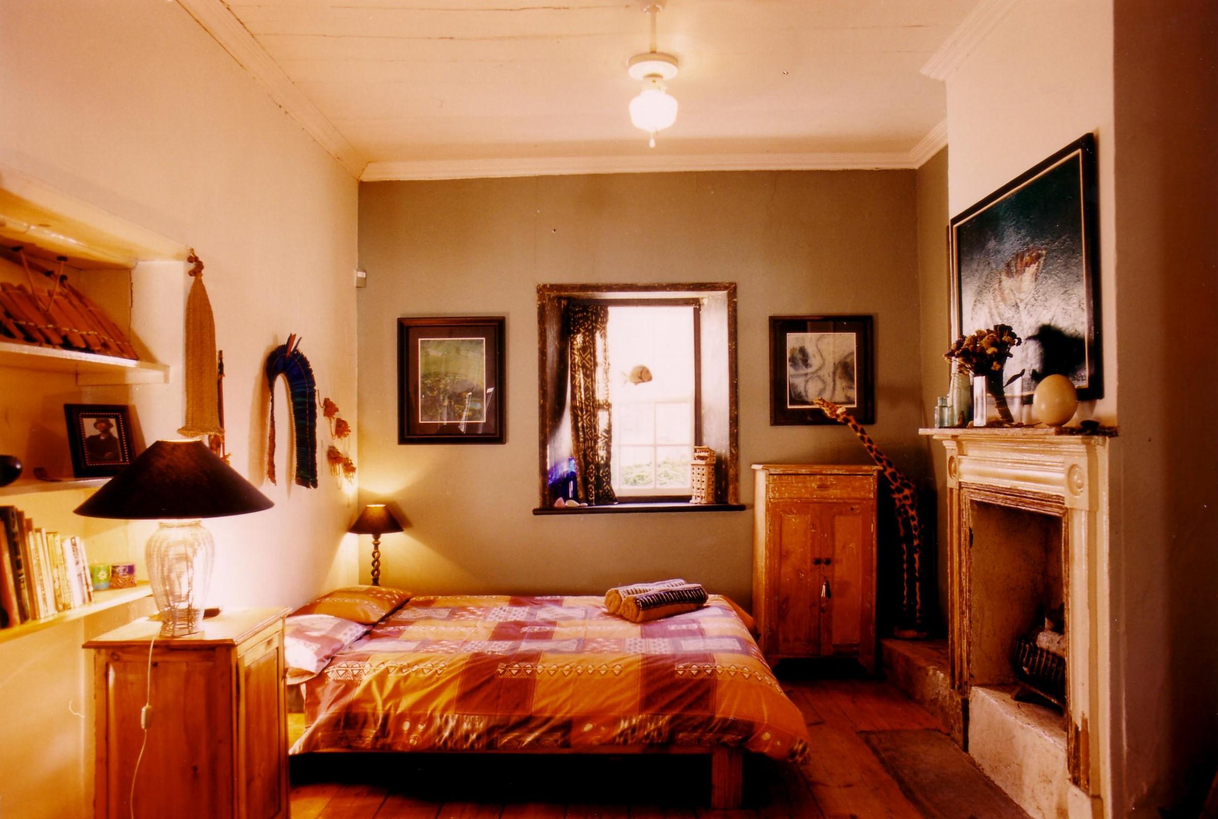 Mhambi - The Traveller B&B | Grahamstown Accommodation