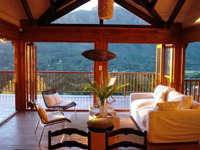Blackwood Log Cabin | Hout Bay Accommodation