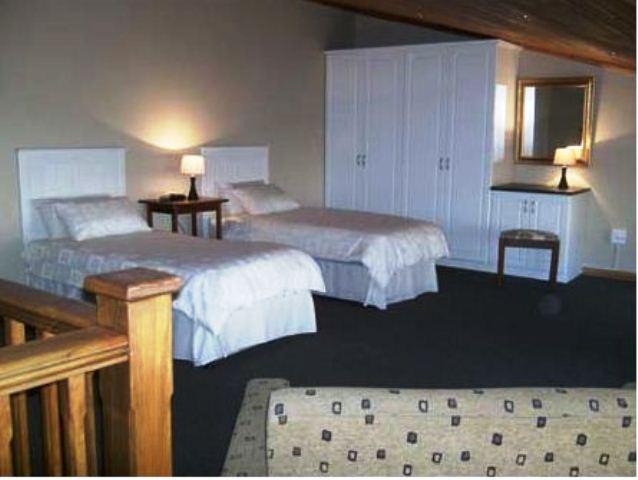 Shaleky's Cottage | Grahamstown Accommodation