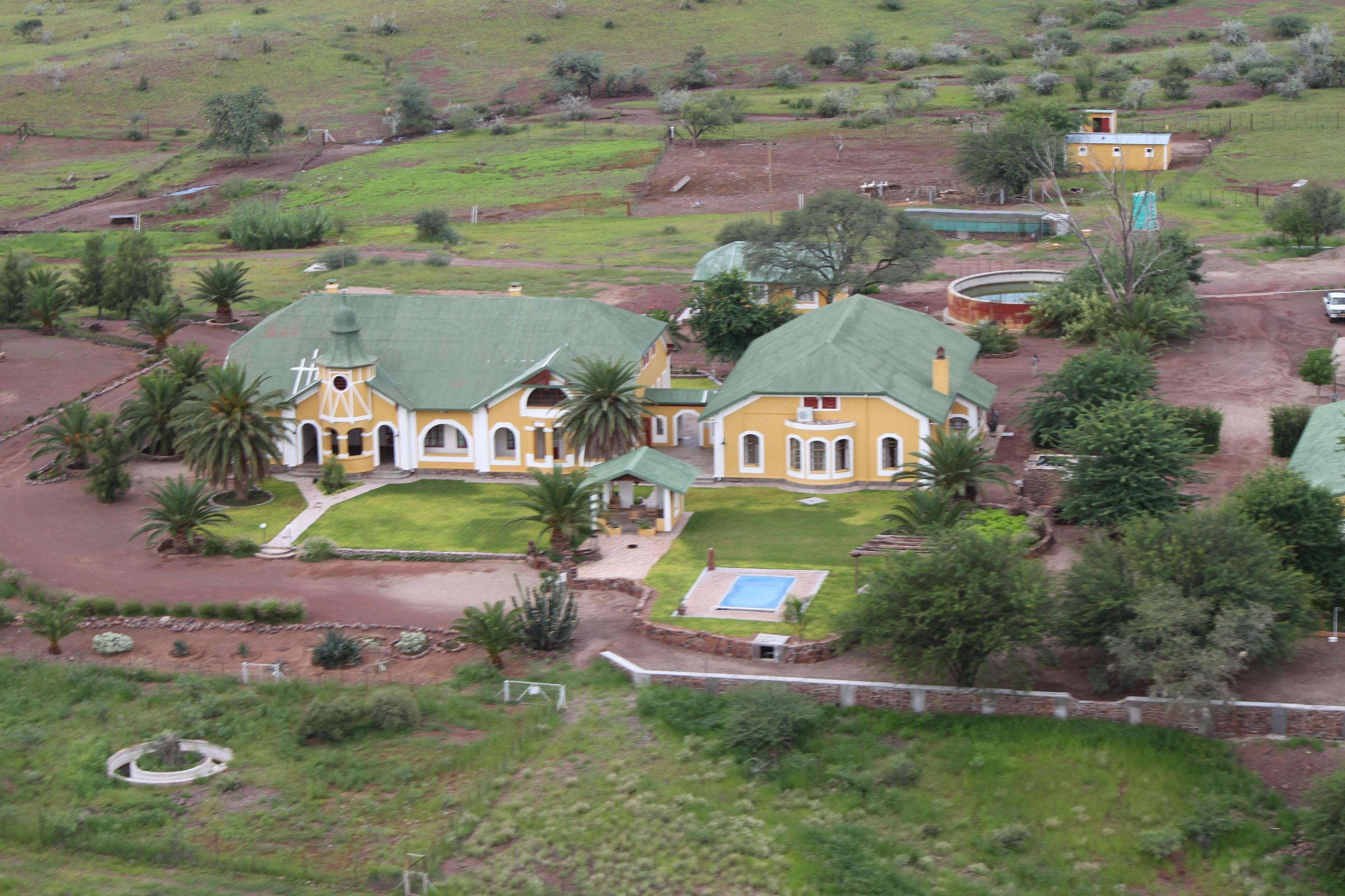 Gras Game Lodge | Kalkrand Accommodation