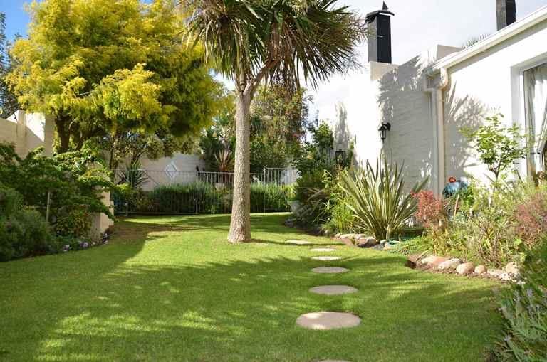 The Winelands Guest House | Durbanville Accommodation