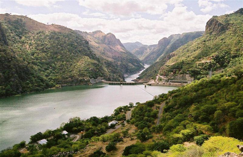 Cahora Bassa Garden