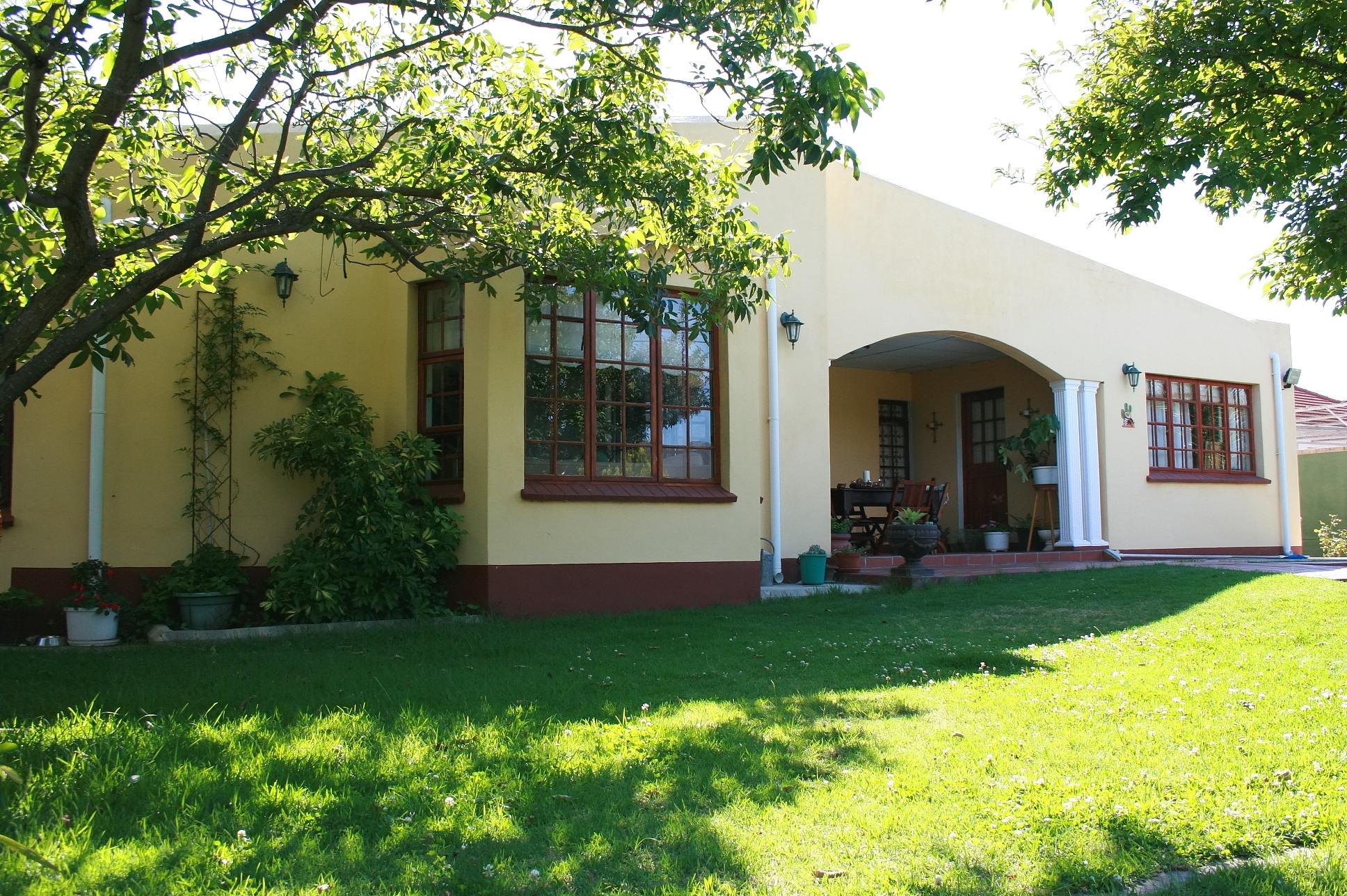 Zoe Self-Catering Accommodation | Worcester Accommodation